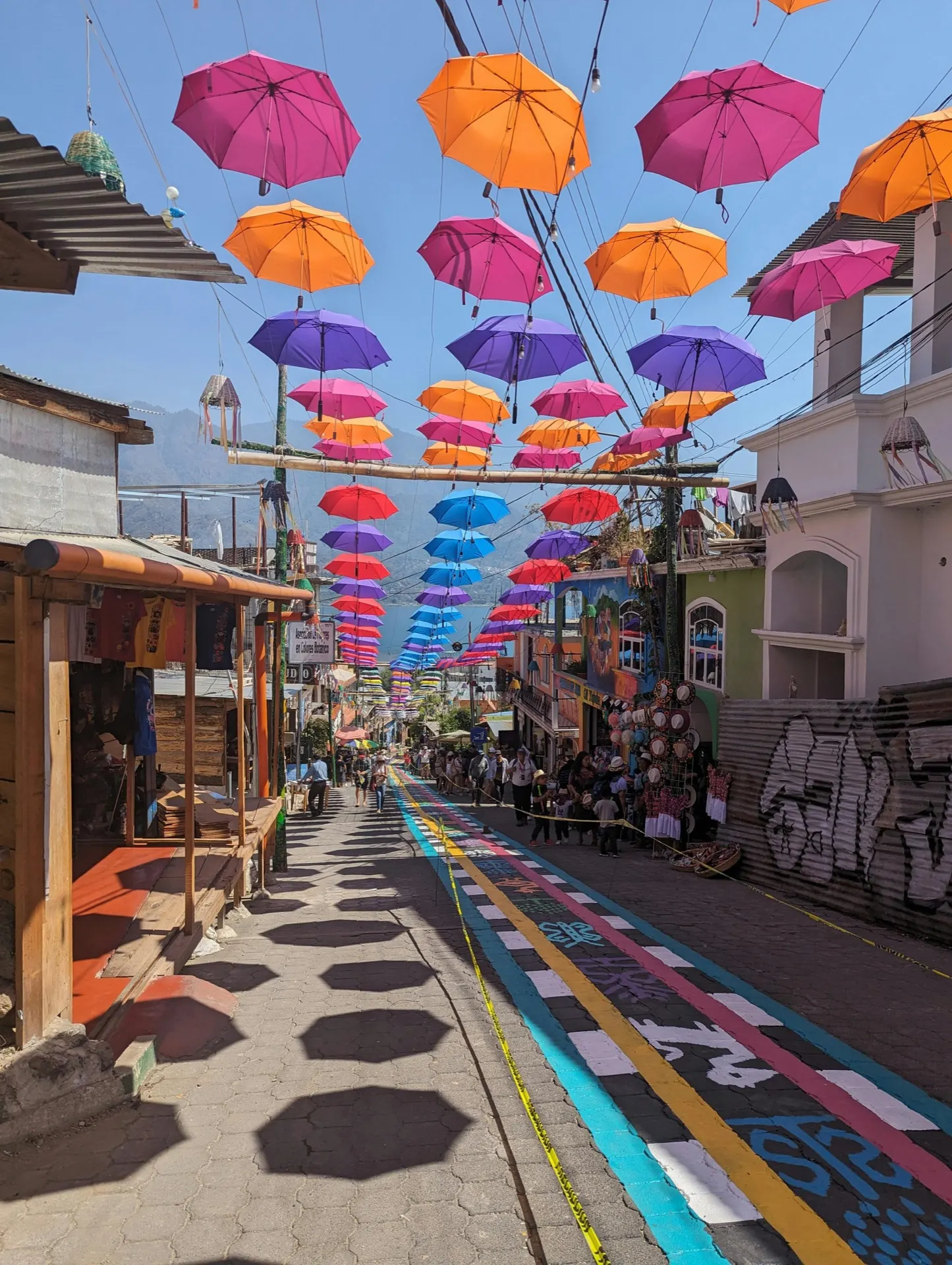 Street life in San Juan La Laguna