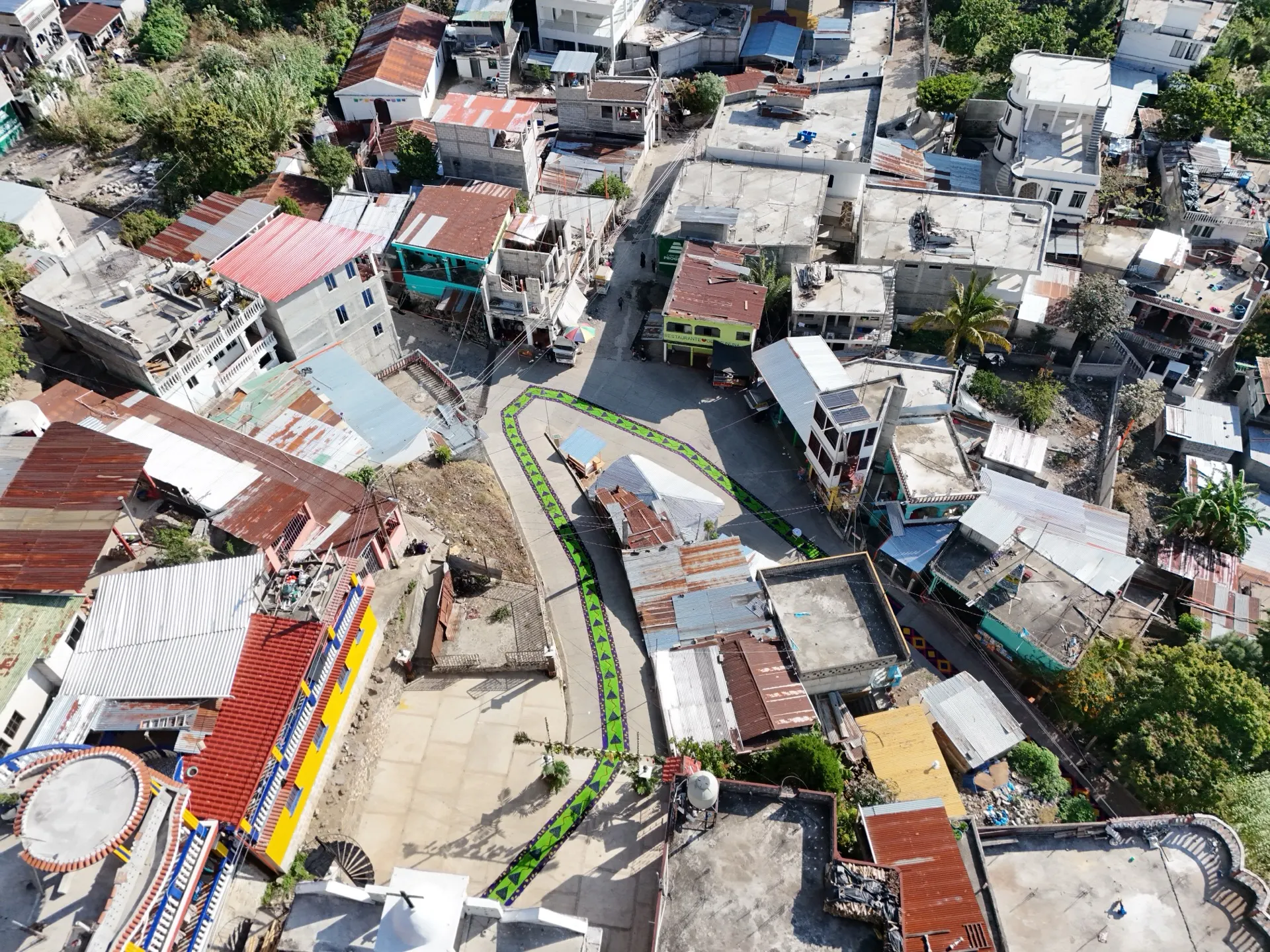 Tzununá town center